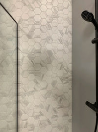 Carrara Weiss Grau Marmor Optik Porzellan Mosaik