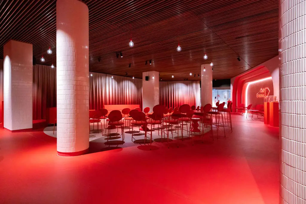 Pink KitKat Mini Porzellan Mosaikfliese Säulen Dekoration Rundwand Fliese