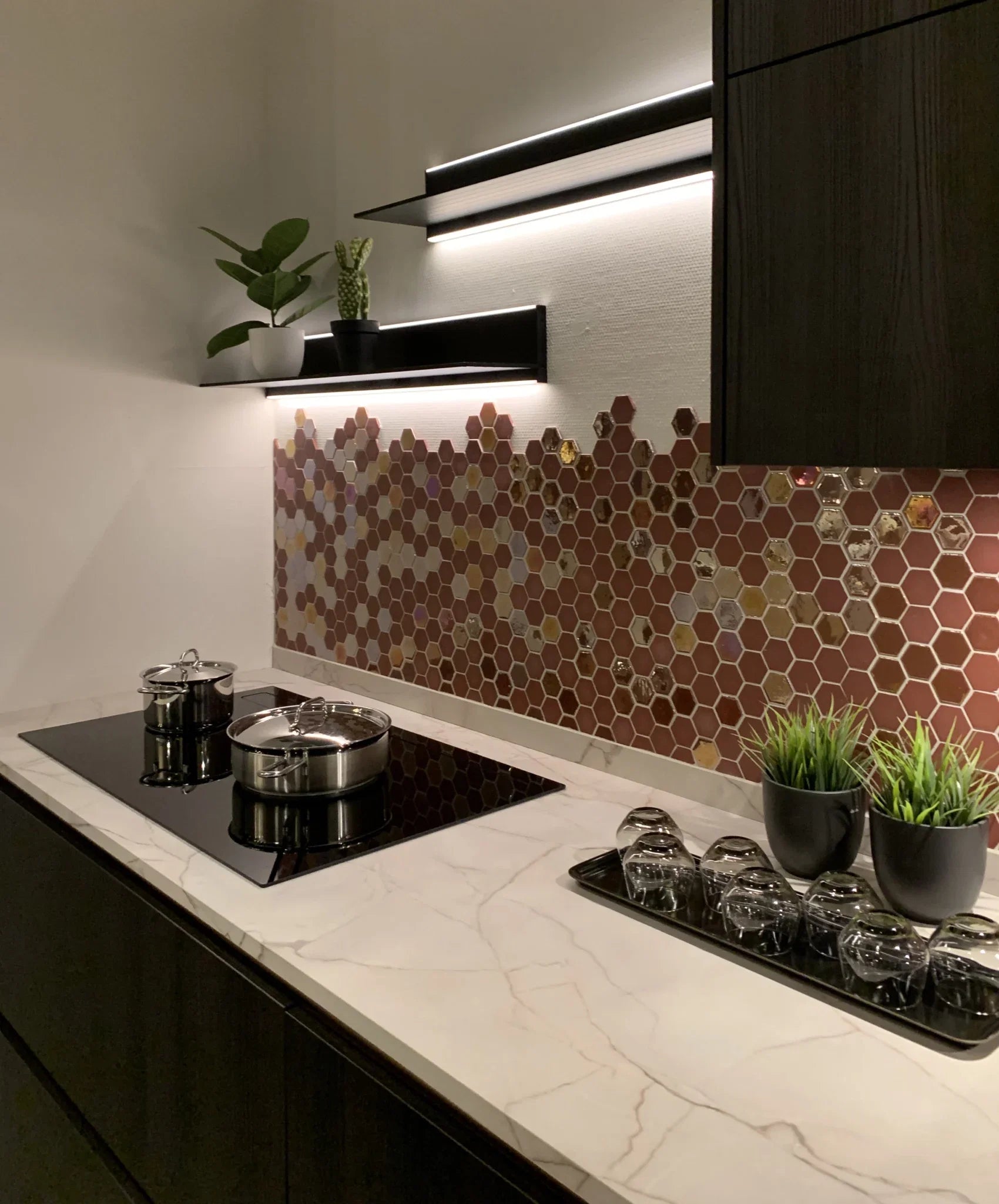 Bordeaux Velvet | Premium Hexagon Glasmosaik Glänzend und Matt