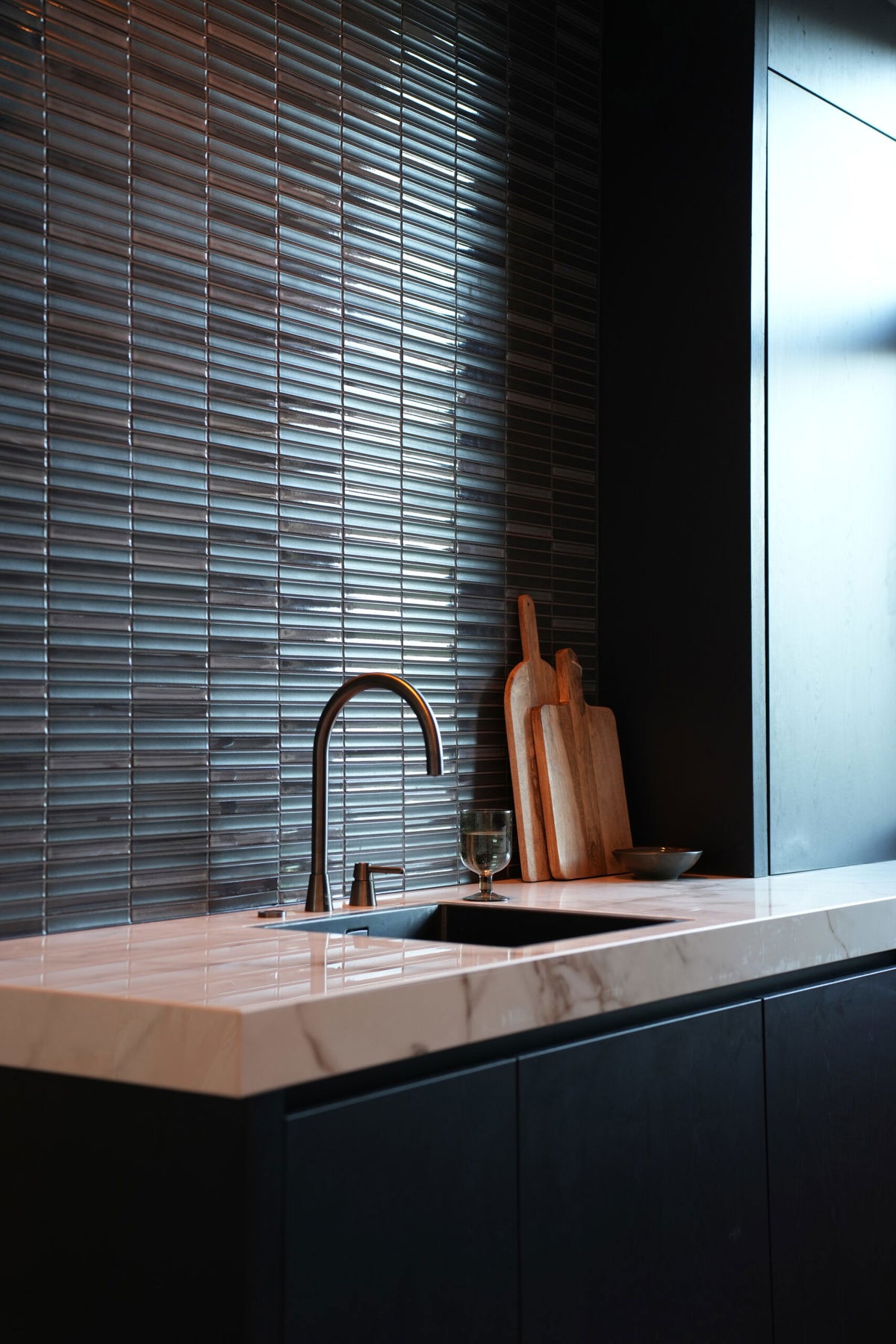 Graphit Grau Schwarz Porzellan Kitkat Stick Mosaikfliese Rückwandfliese