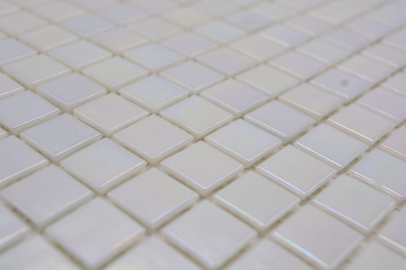 Iris Pearl Mosaikfliese Glas Perlmutt Optik