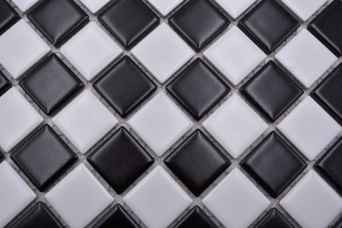 Schwarz Weis Schachbrett Matt Mosaik Fliese