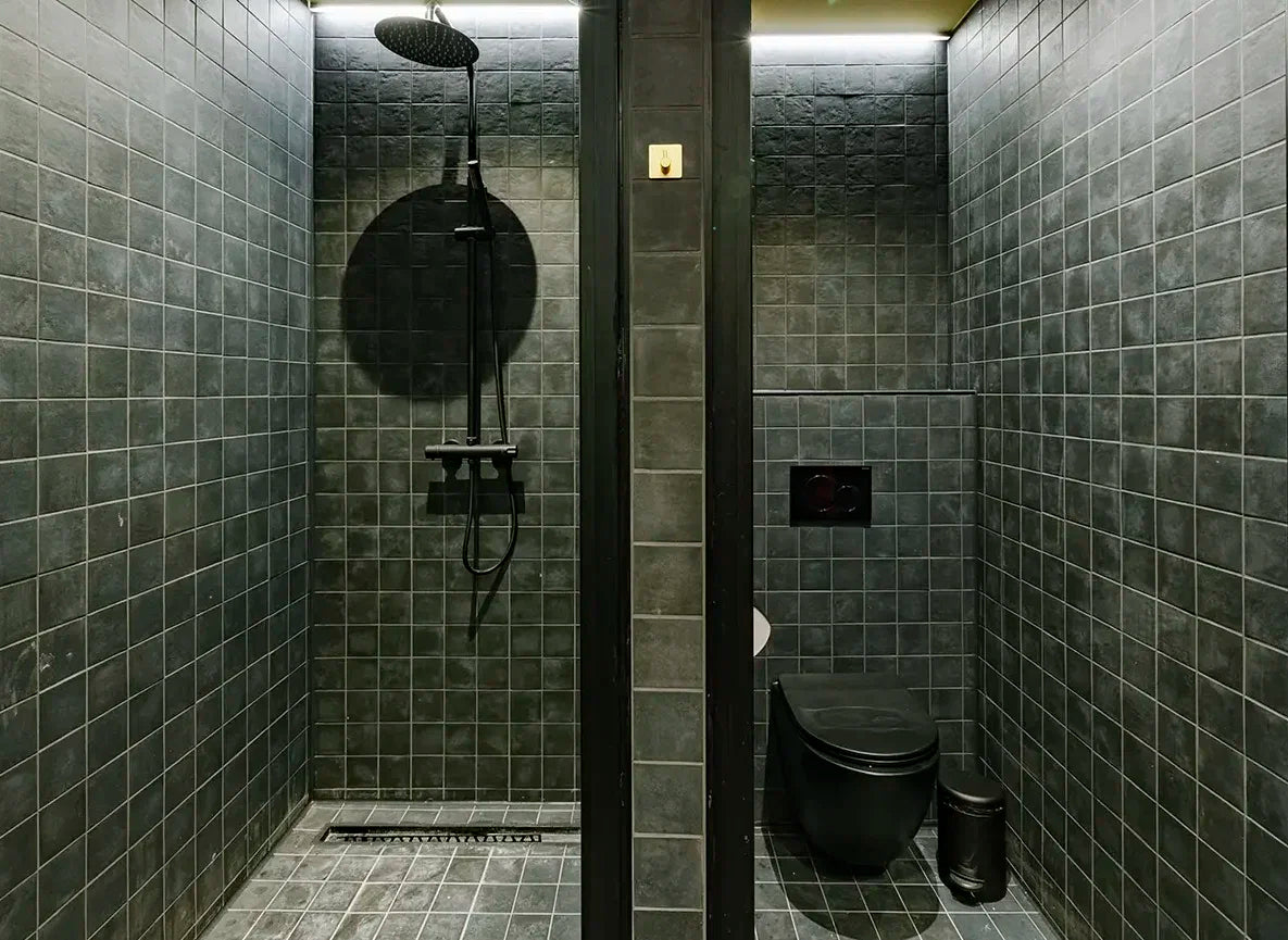 Schwarze Anthrazit Matt Quadrat Porzellan Mosaikfliese R10 Super Hotel