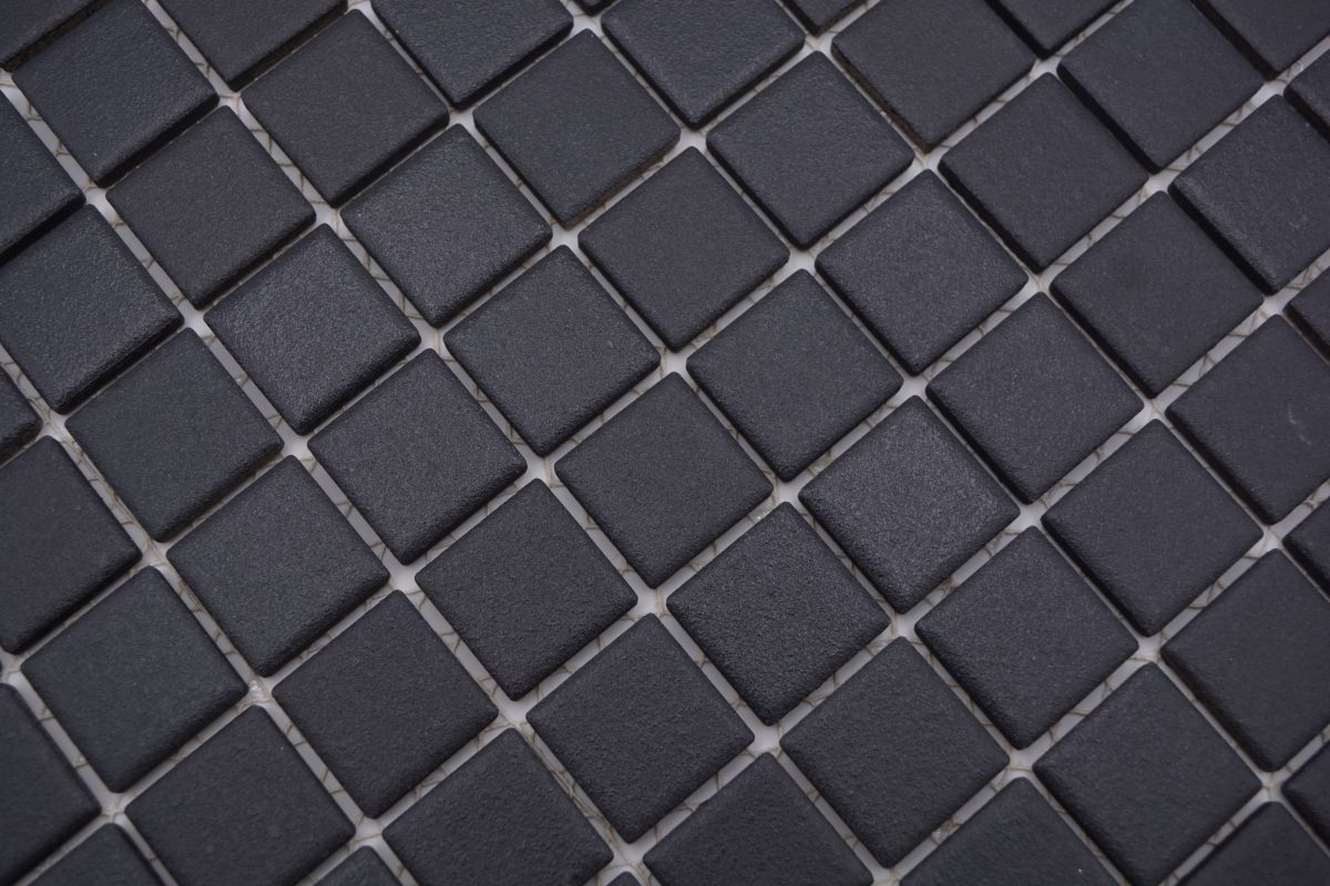 Schwarze Anti-Rutsch Mosaik Fliese