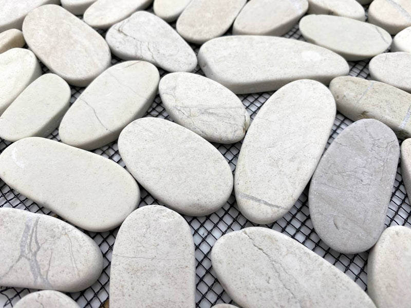 Weiss Flusskiesel Matt Kieselstein Mosaikfliesen Schweiz Plättli